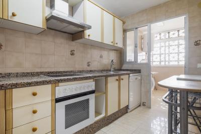 12-9d2414e6554ff283a7dbb3894364f2bd