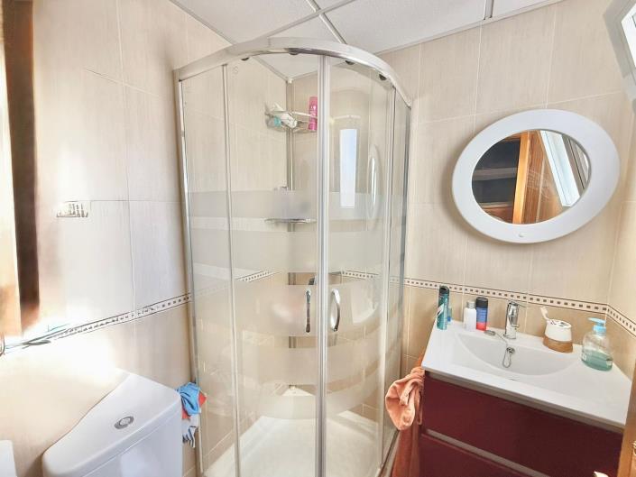 Image No.13-4 Bed Townhouse for sale