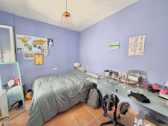 Image No.14-4 Bed Townhouse for sale