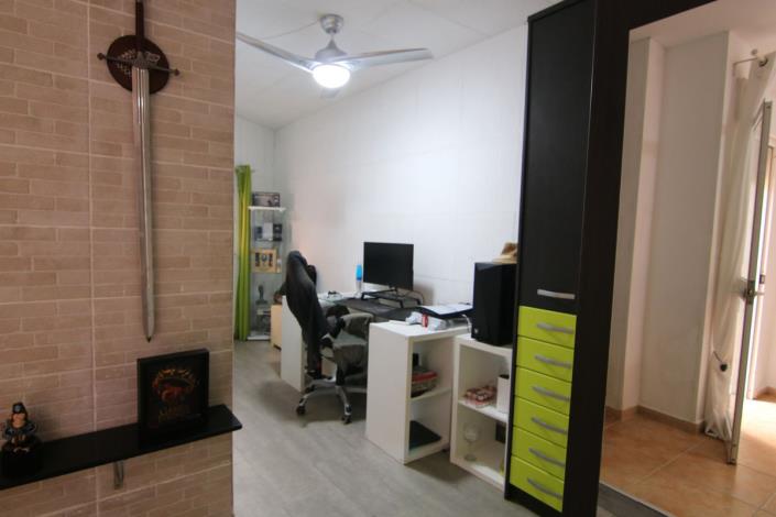 Image No.16-3 Bed Townhouse for sale