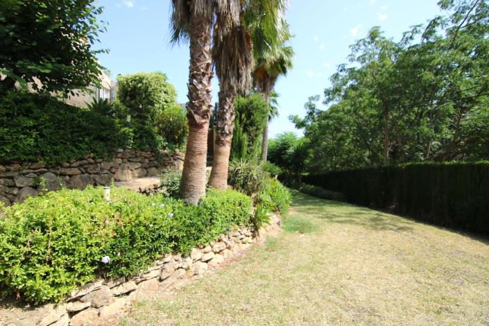 Image No.24-3 Bed Townhouse for sale