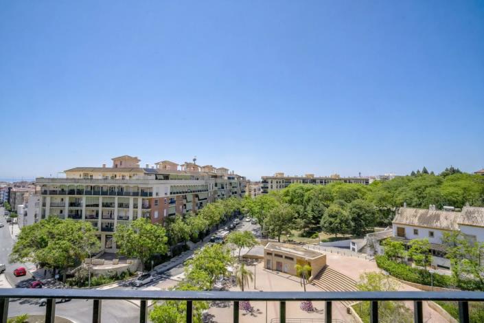 Image No.1-3 Bed Apartment for sale
