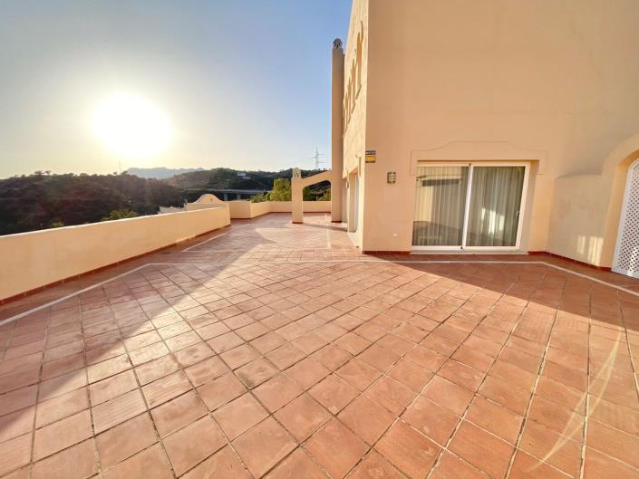 Image No.4-Penthouse de 3 chambres à vendre à Elviria
