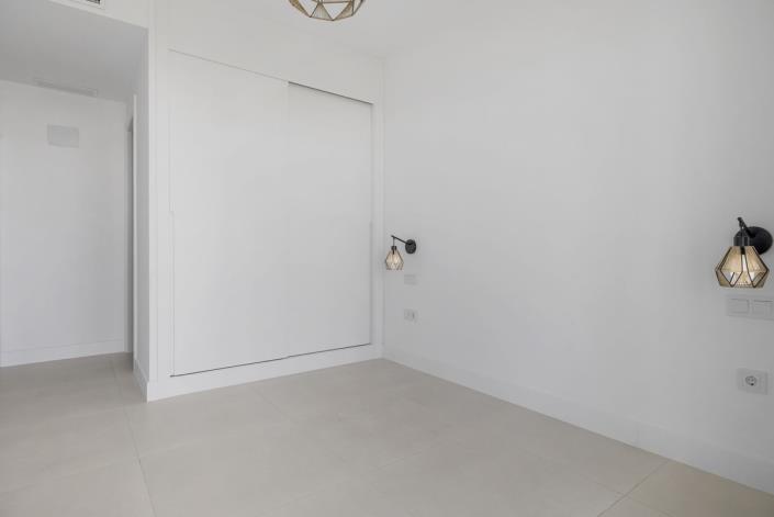 Image No.15-2 Bed Apartment for sale