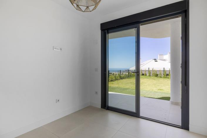 Image No.14-2 Bed Apartment for sale