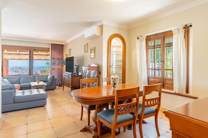 Image No.13-8 Bed House/Villa for sale