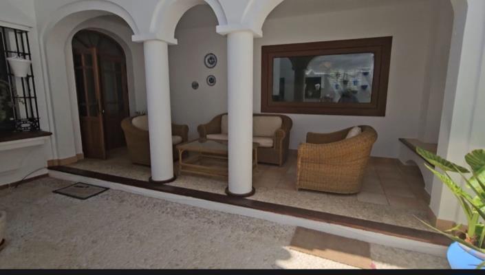Image No.25-8 Bed House/Villa for sale