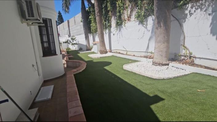 Image No.41-8 Bed House/Villa for sale