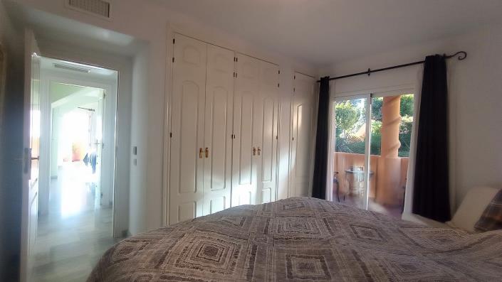 Image No.19-3 Bed Apartment for sale