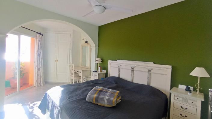 Image No.26-3 Bed Apartment for sale