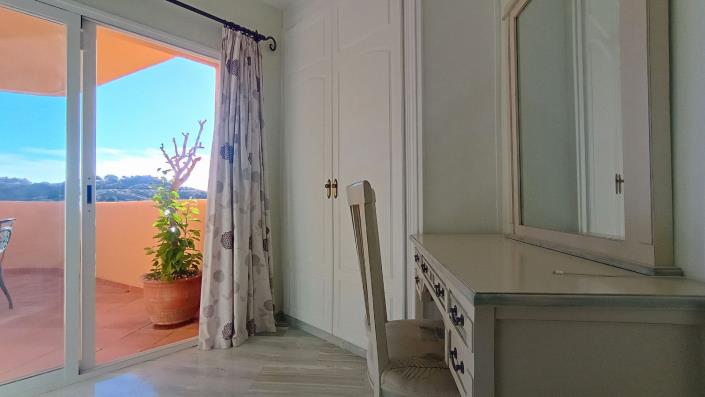 Image No.28-3 Bed Apartment for sale