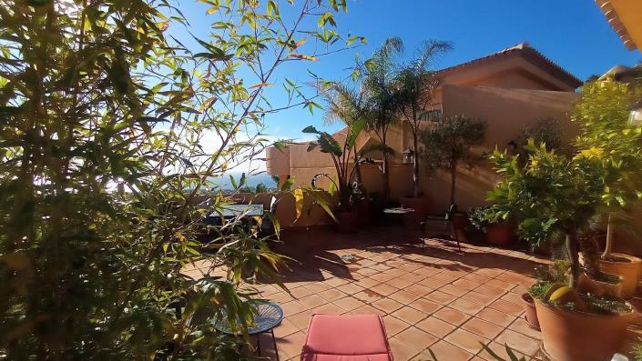 Image No.38-3 Bed Apartment for sale