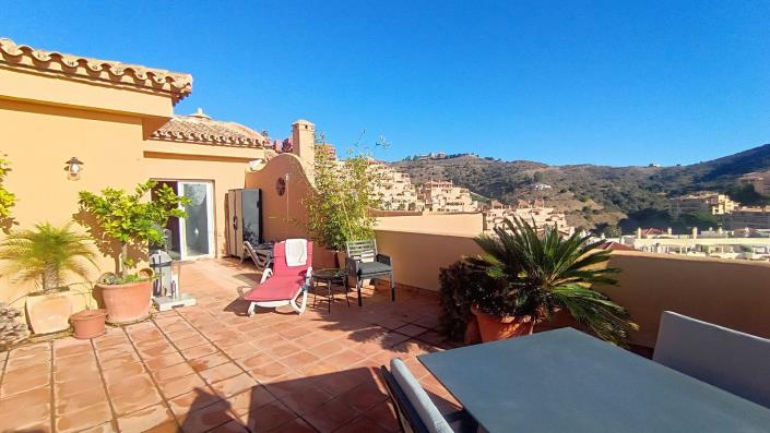 Image No.40-3 Bed Apartment for sale