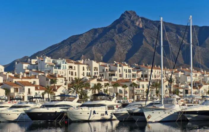 Image No.1-Appartement de 2 chambres à vendre à Puerto Banus