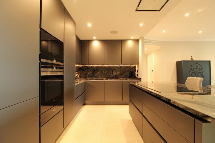 Image No.1-3 Bed Apartment for sale