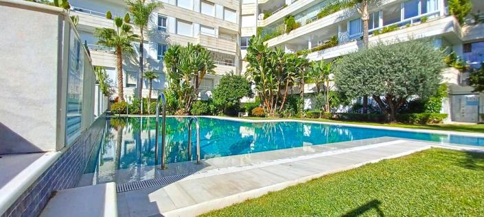 Image No.1-Appartement de 2 chambres à vendre à Marbella