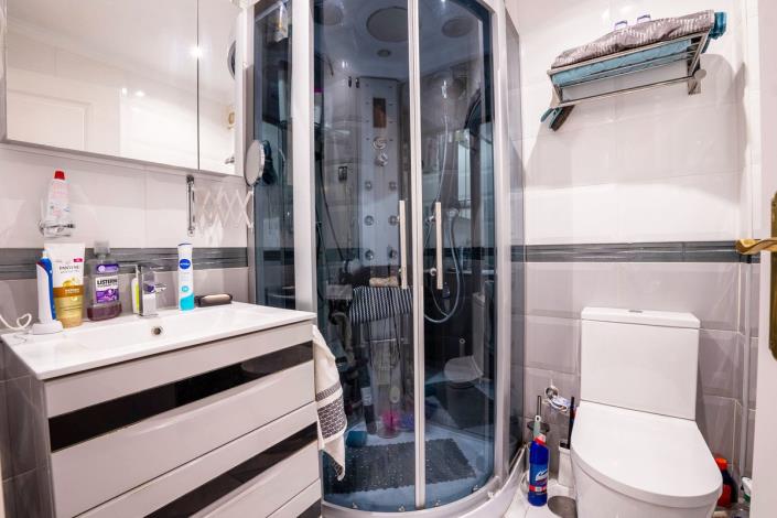 Image No.19-2 Bed Apartment for sale