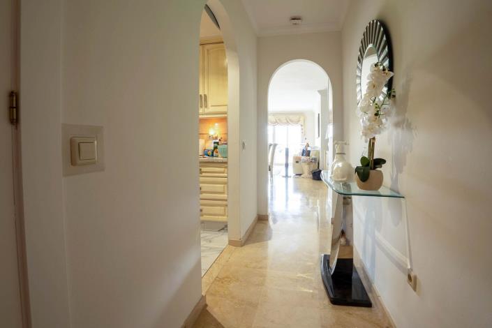 Image No.20-2 Bed Apartment for sale