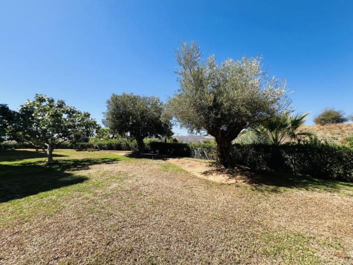 Image No.28-2 Bed Apartment for sale