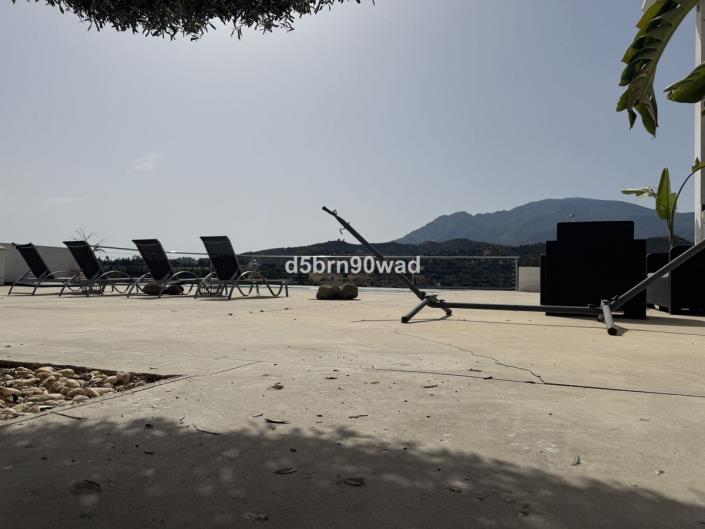 Image No.3-Villa / Détaché de 4 chambres à vendre à Estepona