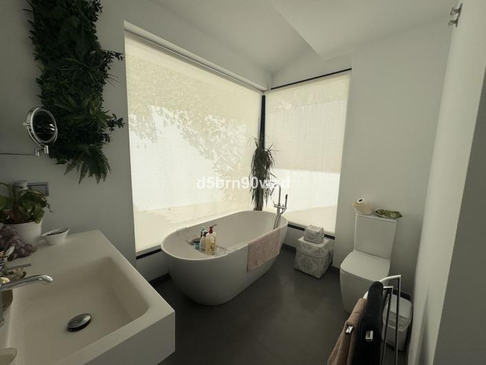 Image No.32-Villa / Détaché de 4 chambres à vendre à Estepona