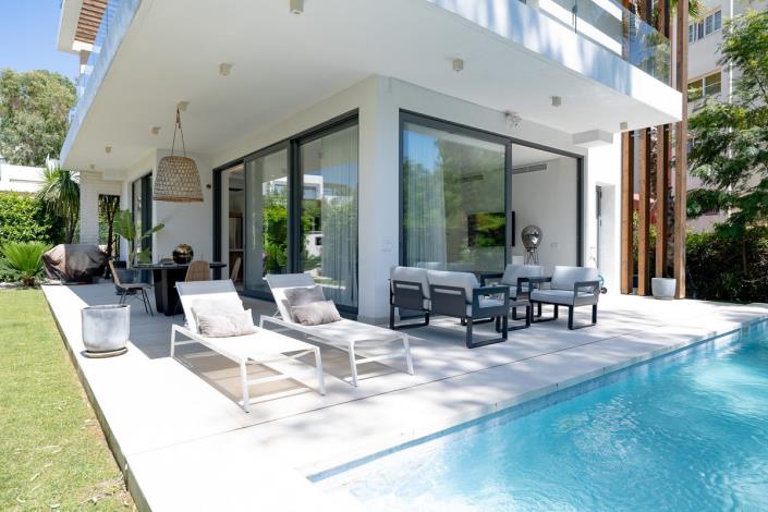 Image No.2-Villa / Détaché de 4 chambres à vendre à Estepona