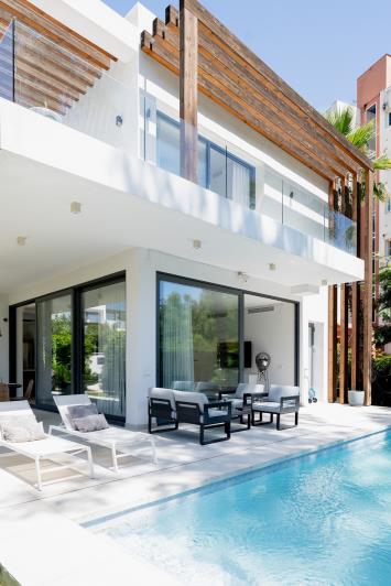 Image No.3-Villa / Détaché de 4 chambres à vendre à Estepona