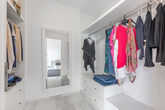 Image No.10-3 Bed Townhouse for sale