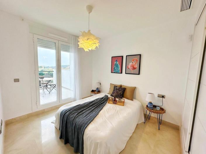 Image No.1-3 Bed Apartment for sale