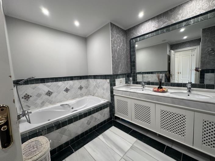 Image No.7-Appartement de 4 chambres à vendre à Golden Mile