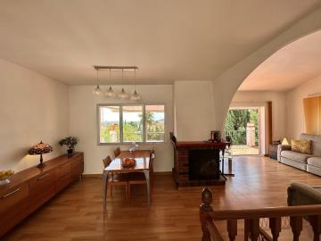 12-9d2414e6554ff283a7dbb3894364f2bd