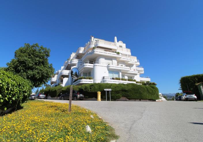 Image No.1-3 Bed Apartment for sale