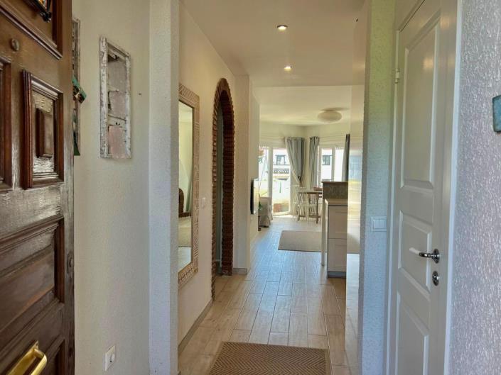 Image No.13-2 Bed Apartment for sale