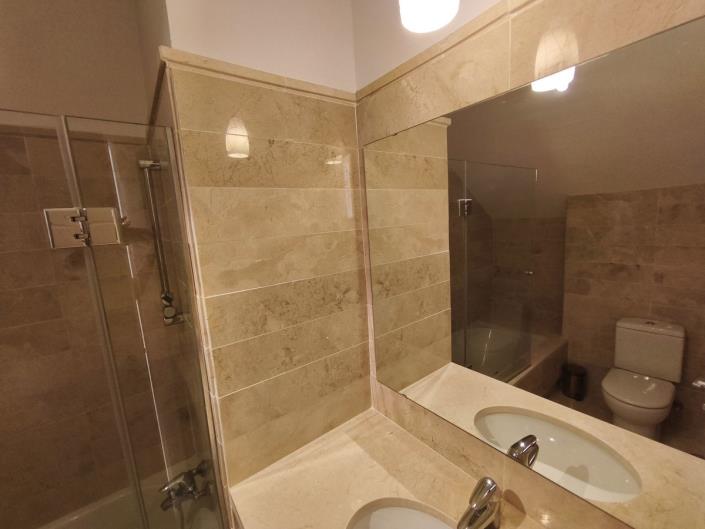 Image No.23-3 Bed Townhouse for sale