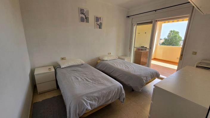 Image No.20-2 Bed Apartment for sale