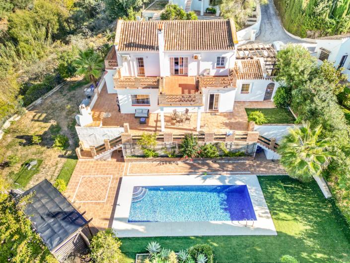 Image No.1-Villa / Détaché de 4 chambres à vendre à Elviria