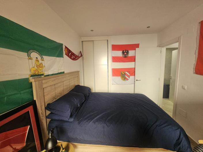 Image No.15-4 Bed Semi-Detached for sale