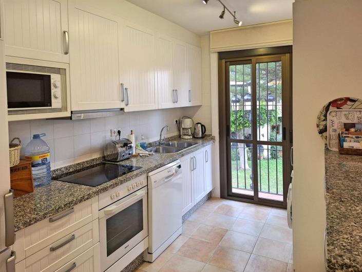 Image No.11-2 Bed Apartment for sale