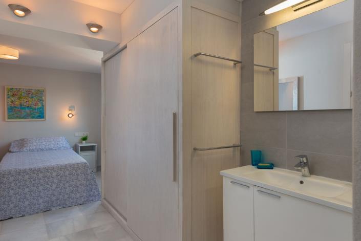 Image No.1-Jumelé de 4 chambres à vendre à Estepona