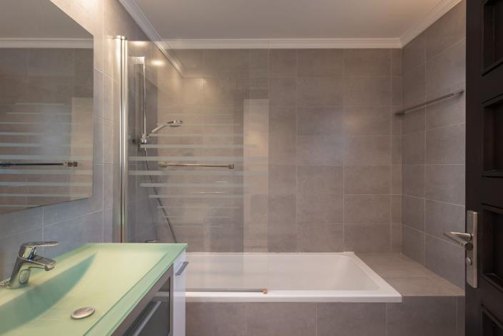 Image No.10-4 Bed Semi-Detached for sale