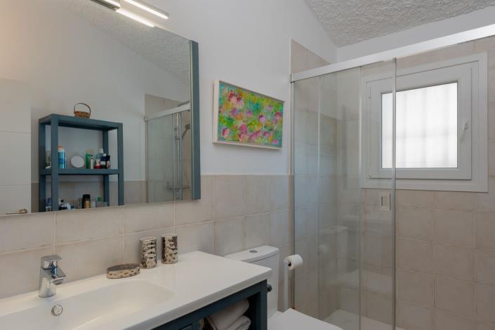 Image No.24-4 Bed Semi-Detached for sale