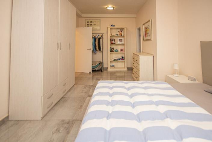 Image No.9-4 Bed Villa for sale