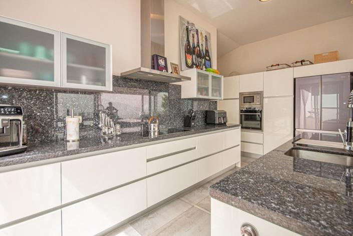 Image No.11-4 Bed Villa for sale