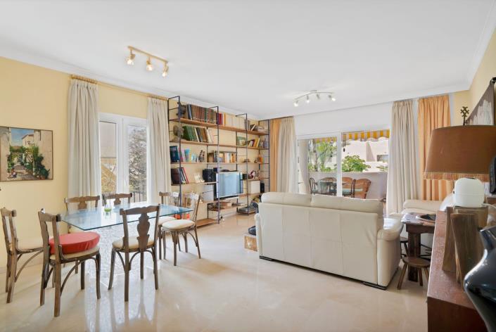 Image No.17-3 Bed Apartment for sale