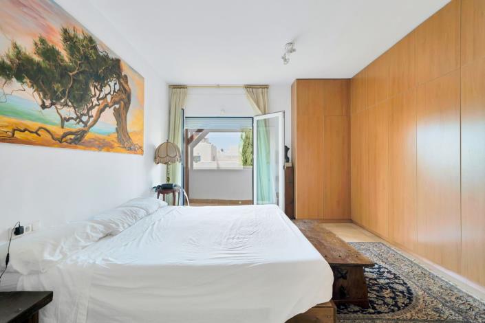 Image No.28-3 Bed Apartment for sale