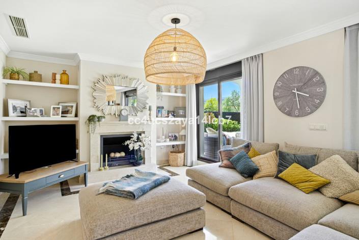 Image No.12-3 Bed Villa / Detached for sale