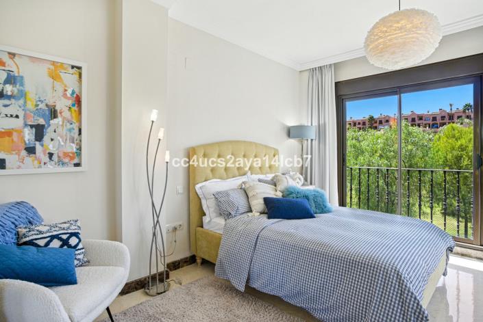 Image No.30-3 Bed Villa / Detached for sale