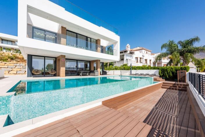 Image No.1-Villa / Détaché de 3 chambres à vendre à Estepona