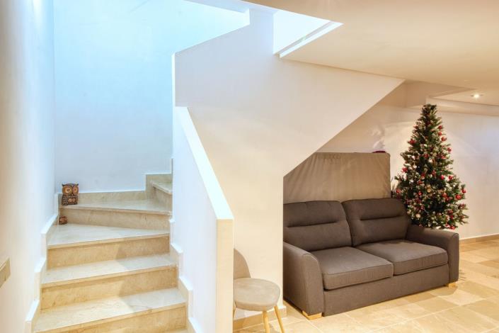 Image No.21-3 Bed Townhouse for sale