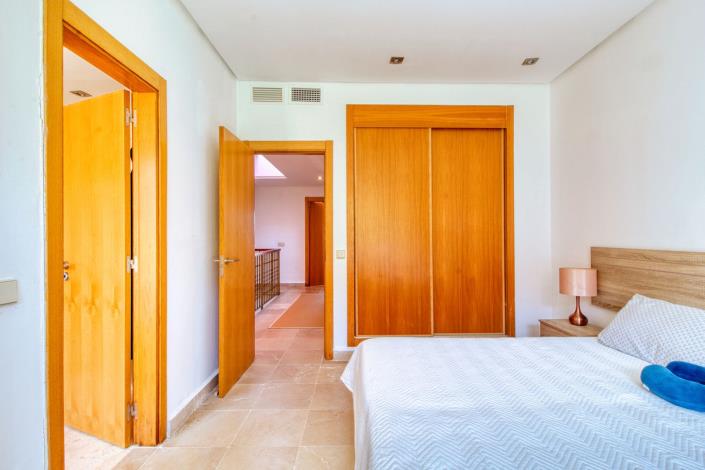 Image No.34-3 Bed Townhouse for sale